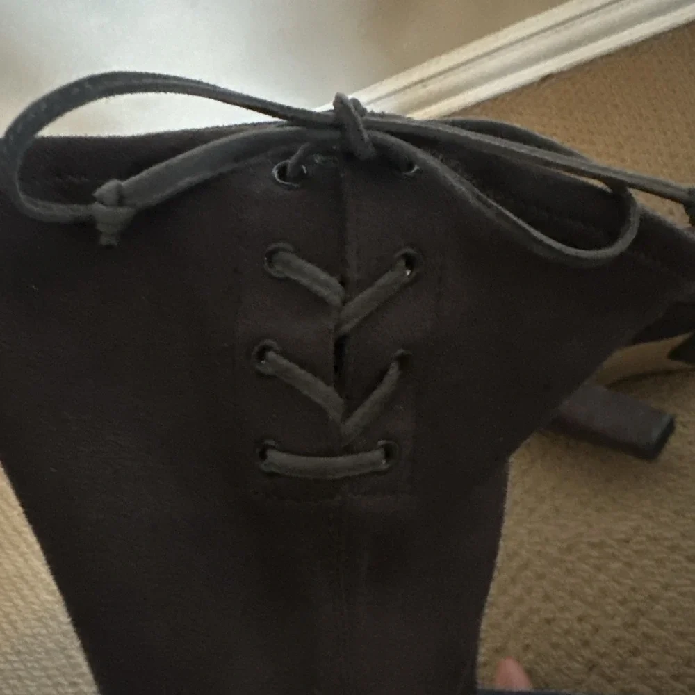 Vince Camunto TAPLEY Over the Knee Round Toe Boots Ash‎ Brown Suede Sz 11